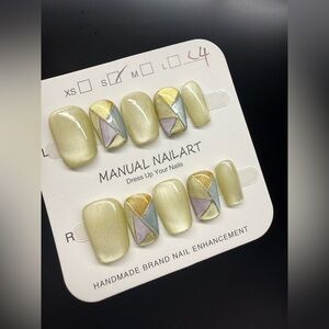 Green Geometric Press On Nails